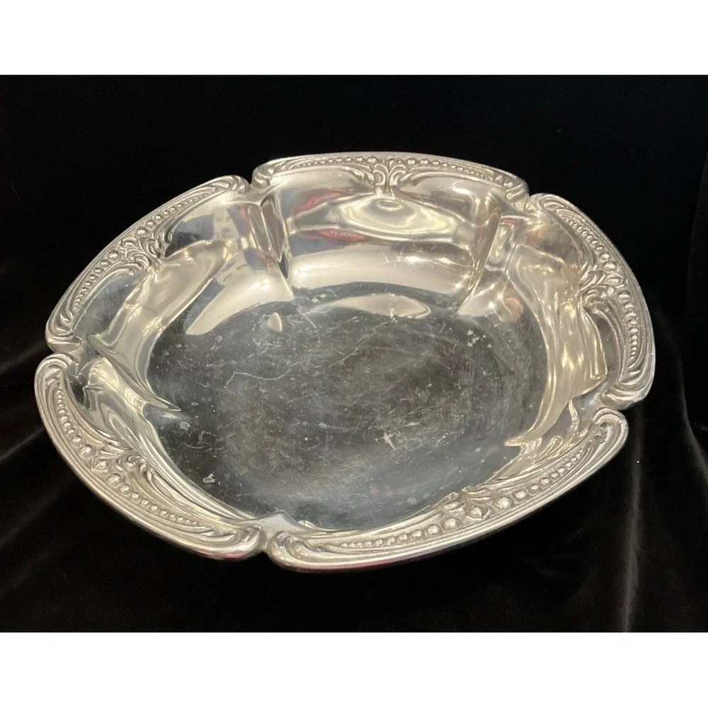 Juan Vela Studio Serving Bowl by Wilton Armetale 12” Pewter Vintage Ornate Edges